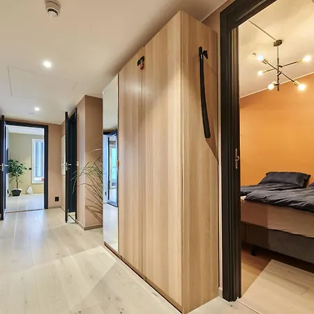 In - New Building - 5 Min To The Center Apartamento *