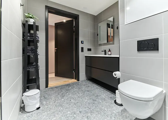 In - New Building - 5 Min To The Center Apartment *